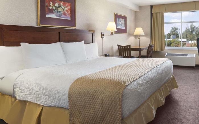 Days Inn by Wyndham Ottawa Airport