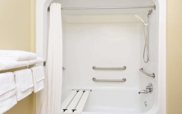 Microtel Inn & Suites by Wyndham Gulf Shores