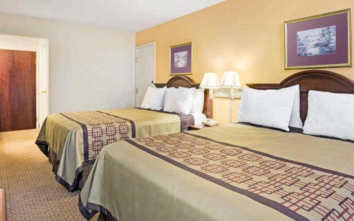 Days Inn & Suites by Wyndham Siler City