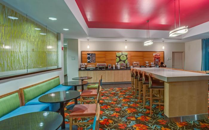 La Quinta Inn & Suites by Wyndham Starkville at MSU