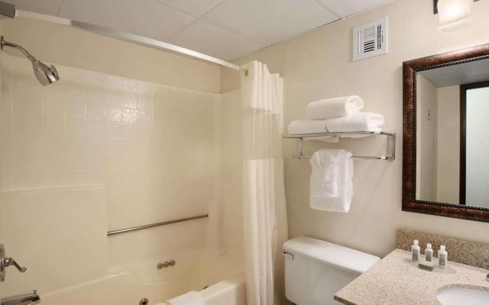 Baymont by Wyndham Branson - On the Strip
