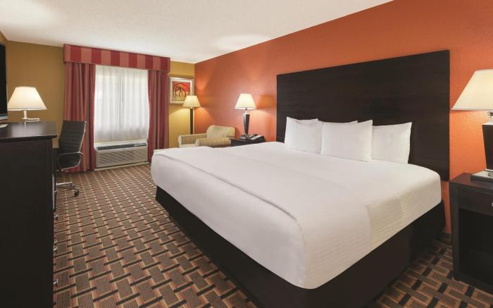 La Quinta Inn & Suites by Wyndham Joplin