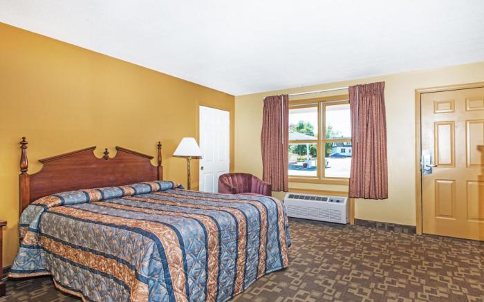 Knights Inn - Hadley MA