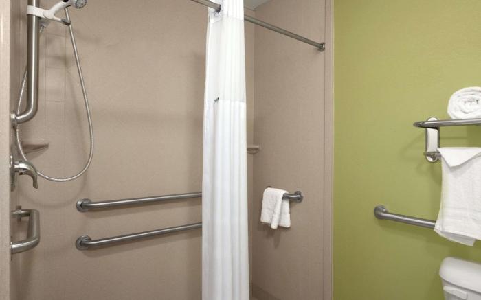 Quality Inn & Suites Glenmont - Albany South