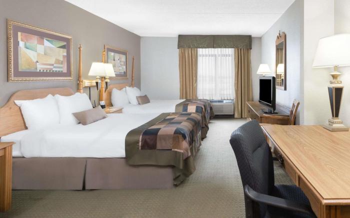 Spark by Hilton Mechanicsburg
