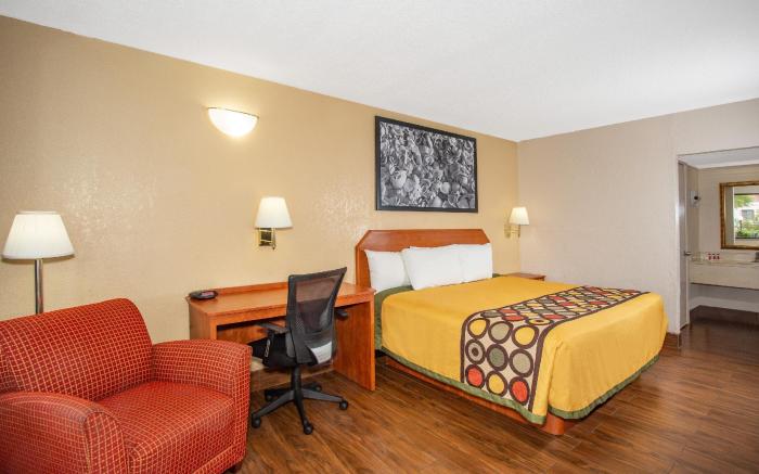 Super 8 By Wyndham North Palm Beach