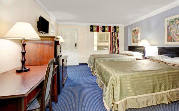 Travelodge by Wyndham North Richland Hills/Dallas/Ft Worth