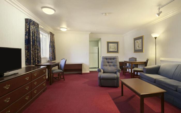 Travelodge by Wyndham Redding CA
