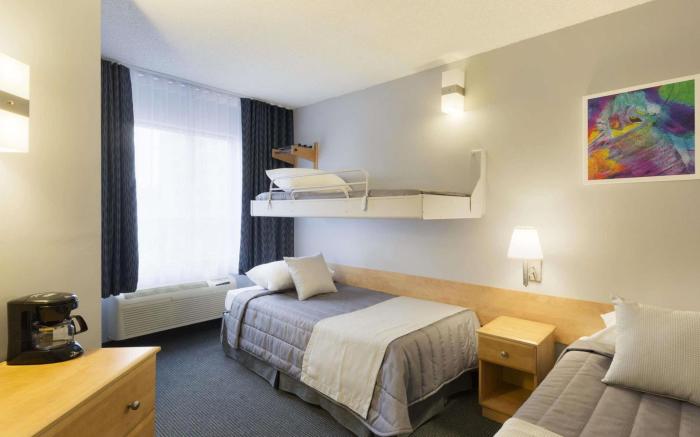 Travelodge by Wyndham Montreal Centre