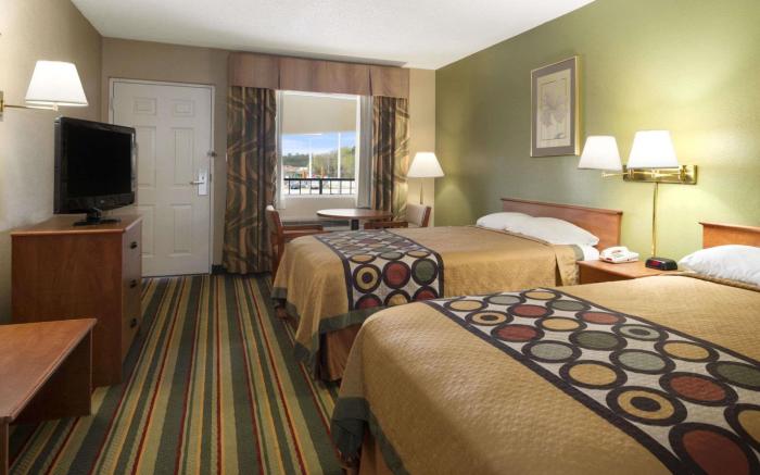 Super 8 By Wyndham Meridian
