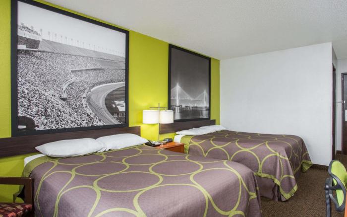 Super 8 By Wyndham Franklin