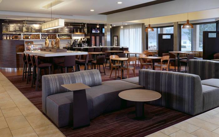 Sonesta Select Kansas City South Overland Park