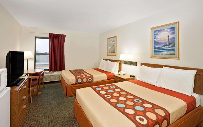 Super 8 By Wyndham Hampshire Il