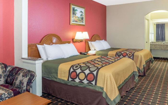 Super 8 By Wyndham Stafford Sugarland Area