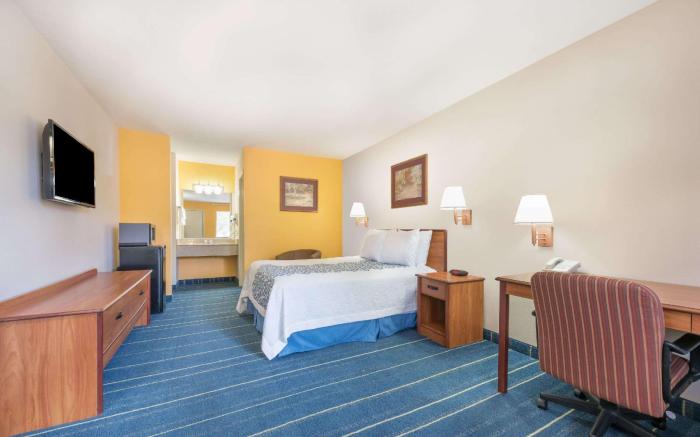 Days Inn by Wyndham Bryan College Station