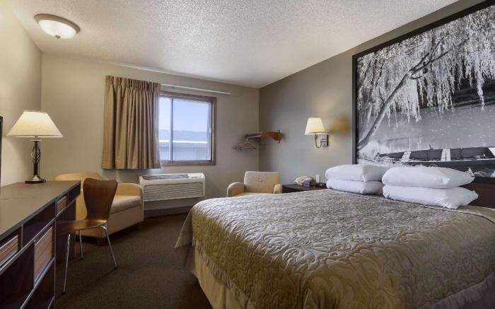 Super 8 By Wyndham Sioux Falls/41St Street