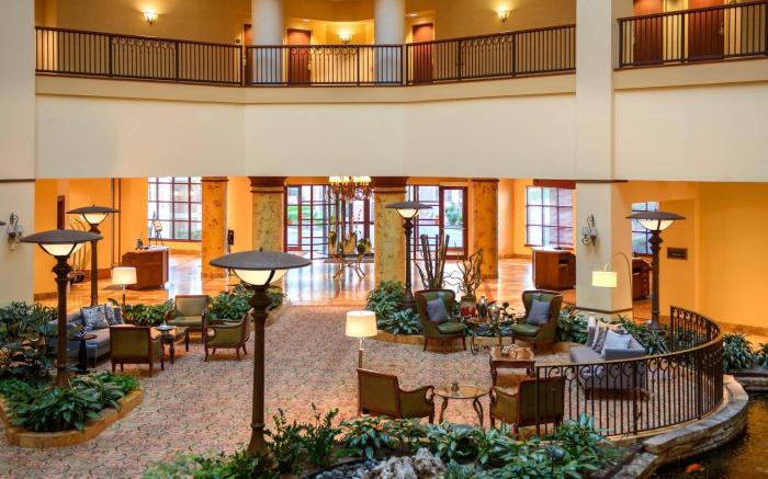Renaissance Tulsa Hotel & Convention Center