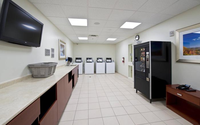 Courtyard by Marriott Ottawa East