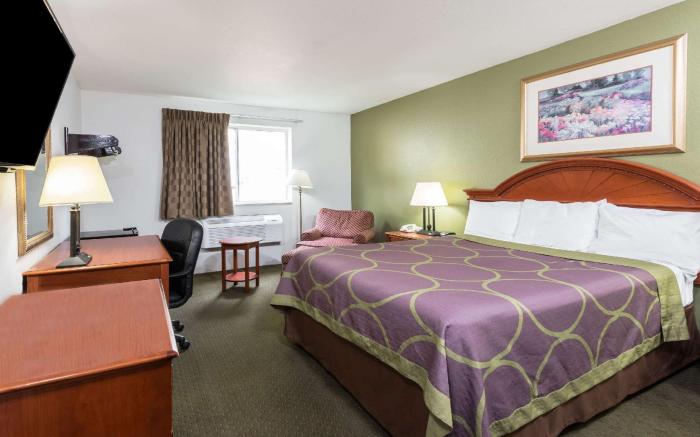 Super 8 By Wyndham Pittsburgh/Monroeville