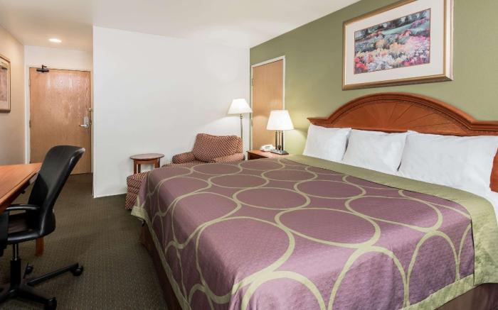 Super 8 By Wyndham Pittsburgh/Monroeville