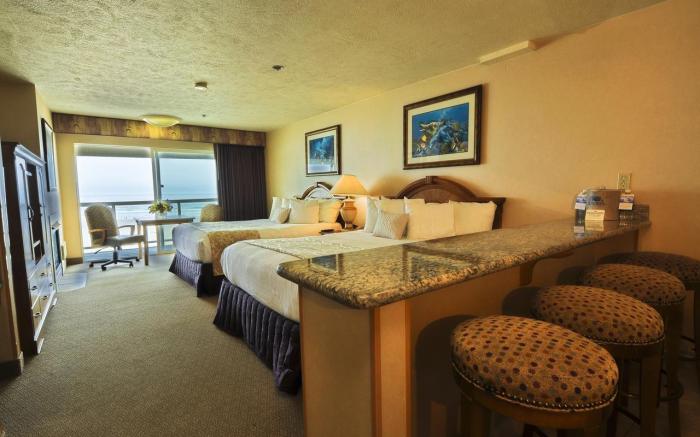 Promenade Inn & Suites Oceanfront