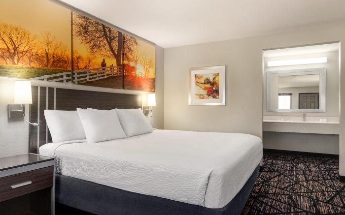 Days Inn by Wyndham San Antonio Near Fiesta Park