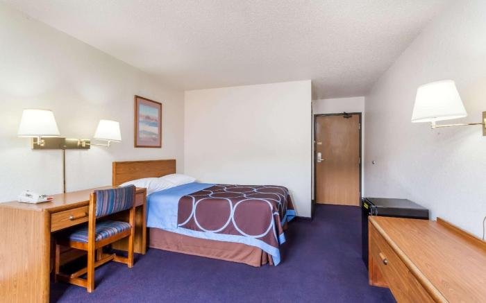 Super 8 By Wyndham Sidney Ny