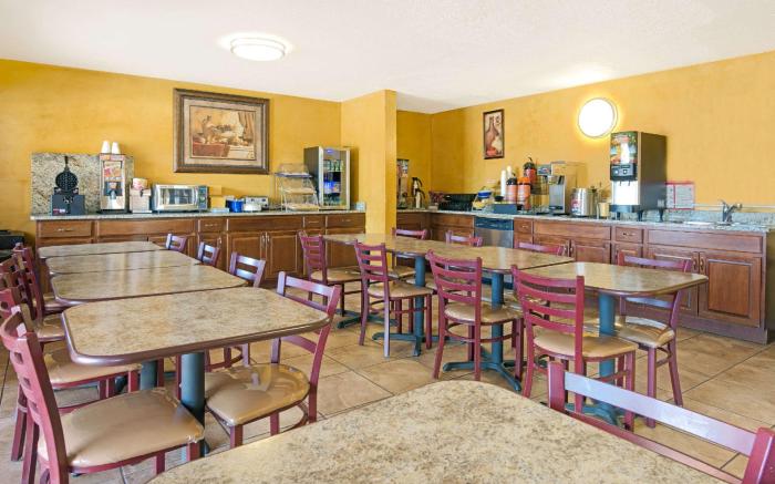 Days Inn by Wyndham East Albuquerque