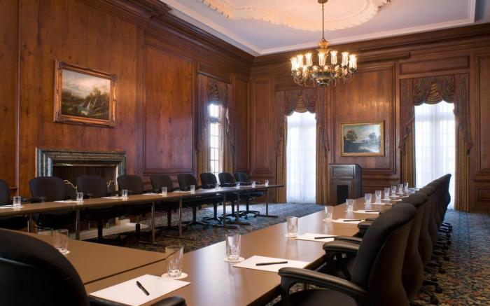 Glen Cove Mansion Hotel & Conference Center