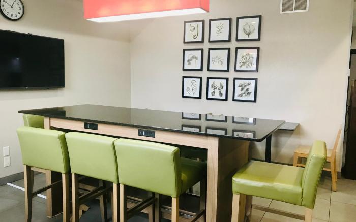 Country Inn & Suites by Radisson, Warner Robins, GA
