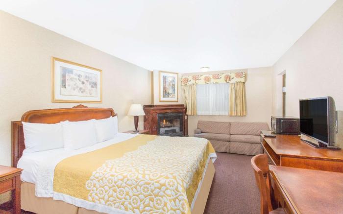 Days Inn by Wyndham Monterey-Fisherman's Wharf Aquarium