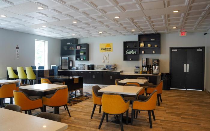 Days Inn by Wyndham Southington