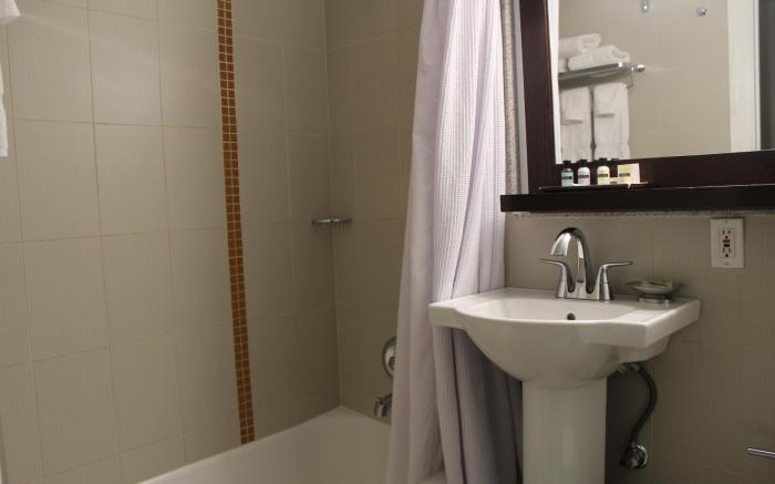 Executive Hotel Pacific
