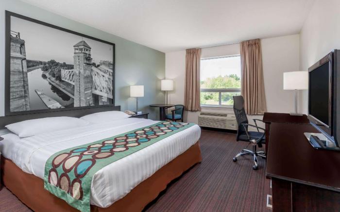 Super 8 By Wyndham Peterborough
