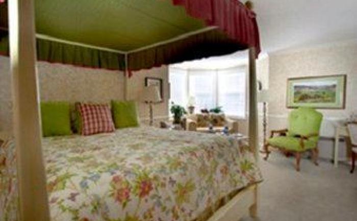 Apple Farm Inn