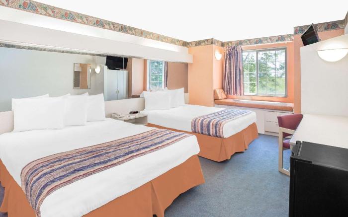 Microtel Inn & Suites by Wyndham Fond Du Lac