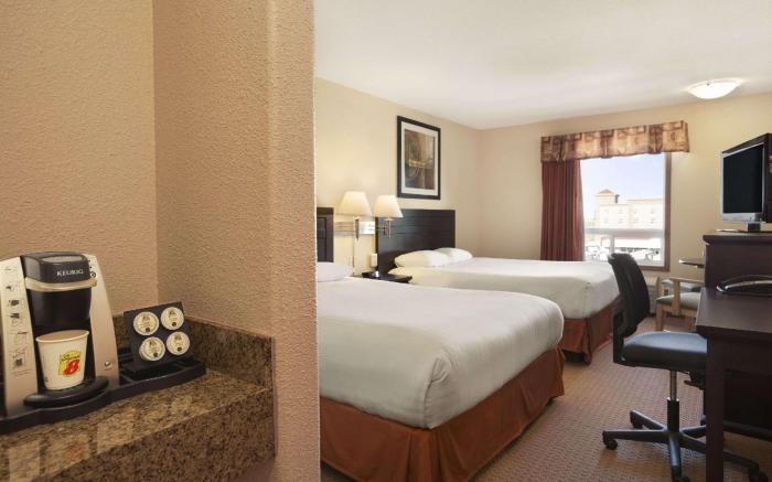 Super 8 By Wyndham Edmonton International Airport