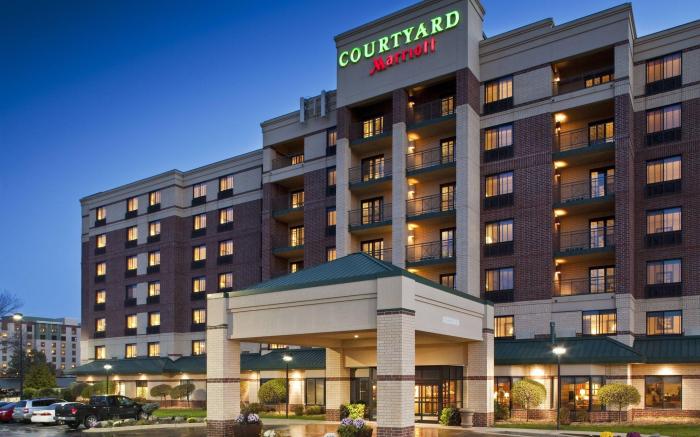 Courtyard Bloomington by Mall of America