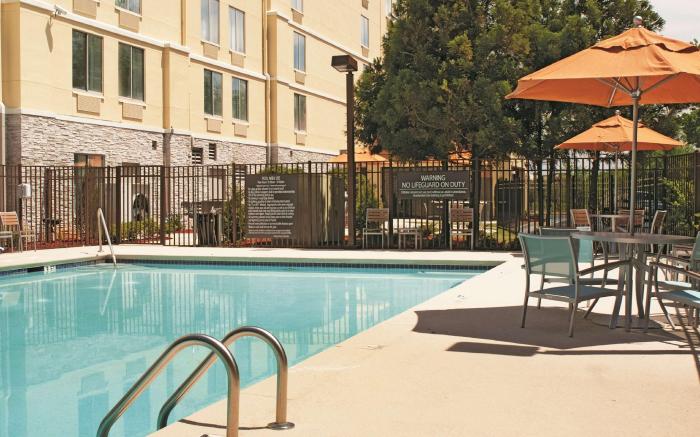 La Quinta Inn & Suites by Wyndham Atlanta Airport North