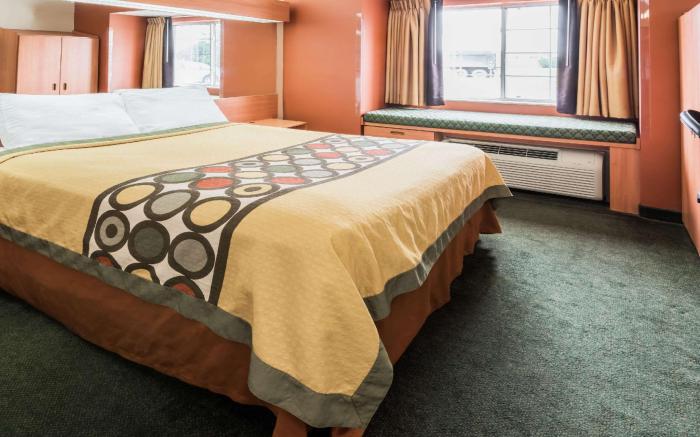 Super 8 By Wyndham Columbus West