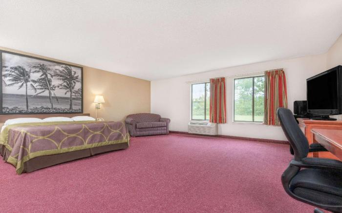 Super 8 By Wyndham Vincennes