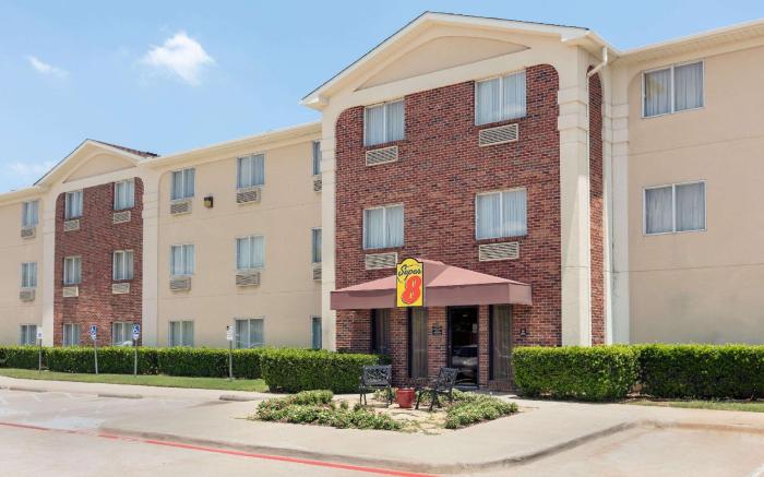 Super 8 By Wyndham Grapevine/Dfw Airport Northwest