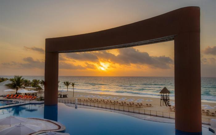 Beach Palace-All Inclusive