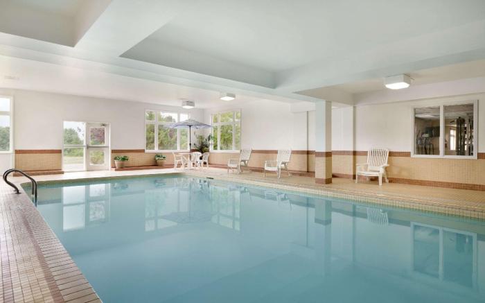 Days Inn by Wyndham Orillia