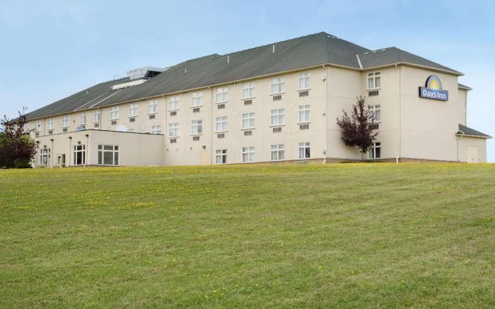 Days Inn by Wyndham Orillia