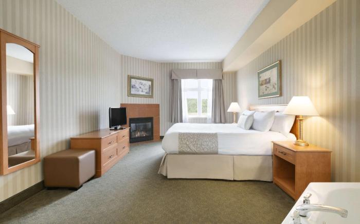 Days Inn by Wyndham Orillia
