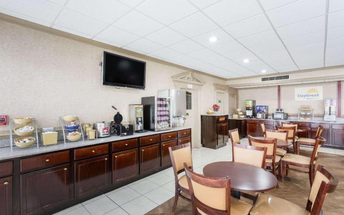 Days Inn by Wyndham Goldsboro
