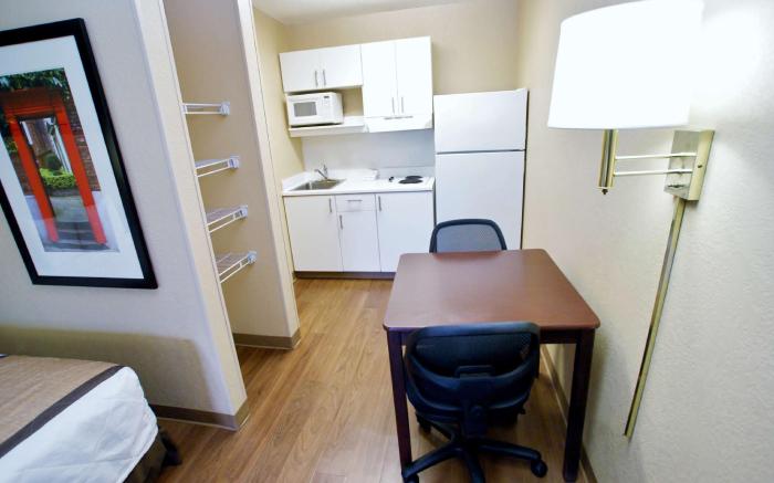 Extended Stay America Suites - Bakersfield - California Avenue