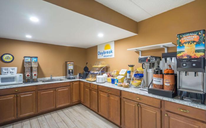 Days Inn by Wyndham Hurricane Mills