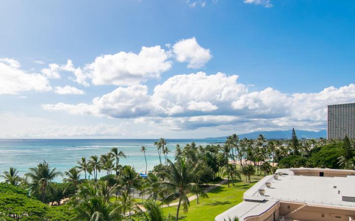 Waikiki Shore by OUTRIGGER
